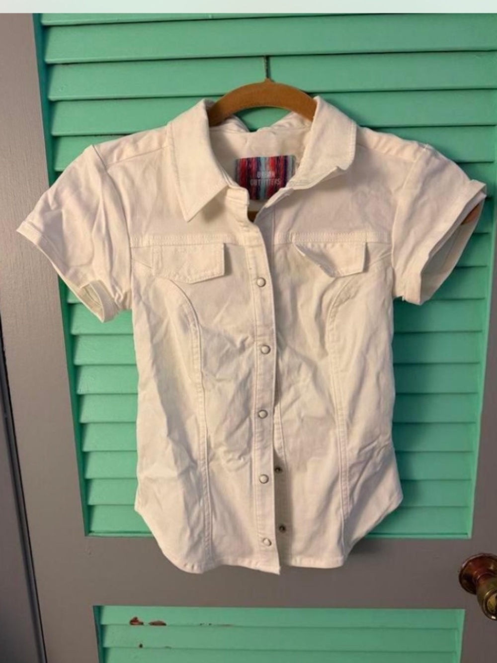 Urban outfitters white snap button top button up xs silence noise bdg polly slim